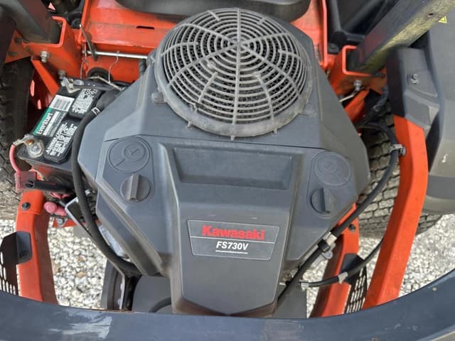 Image of Kubota Z422 equipment image 2