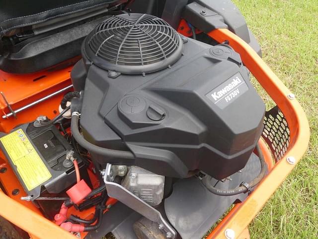 Image of Kubota Z422 equipment image 4