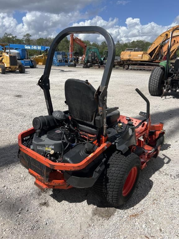 Image of Kubota Z724 equipment image 2