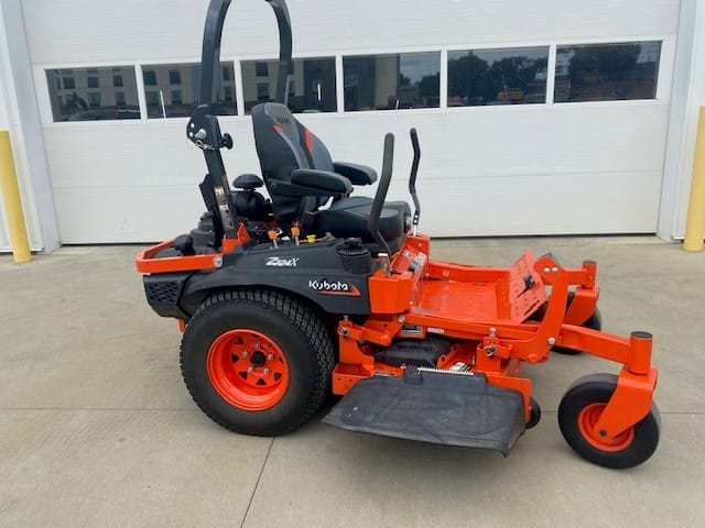 Main image Kubota Z724X