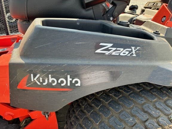 Image of Kubota Z726X equipment image 1