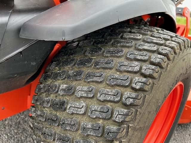 Image of Kubota Z726XKW equipment image 4