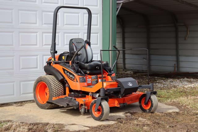 Image of Kubota ZD1211 equipment image 2