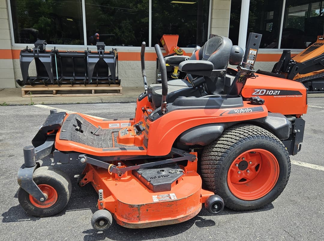 Image of Kubota ZD1021 Image 1