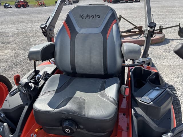 Image of Kubota ZD1211 equipment image 4