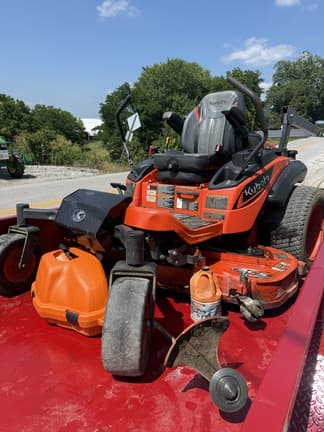 Image of Kubota ZD1211 equipment image 2