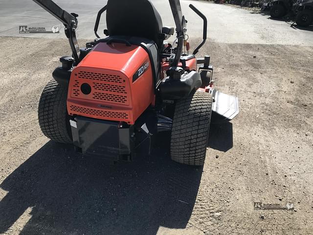 Image of Kubota ZD1211 equipment image 2