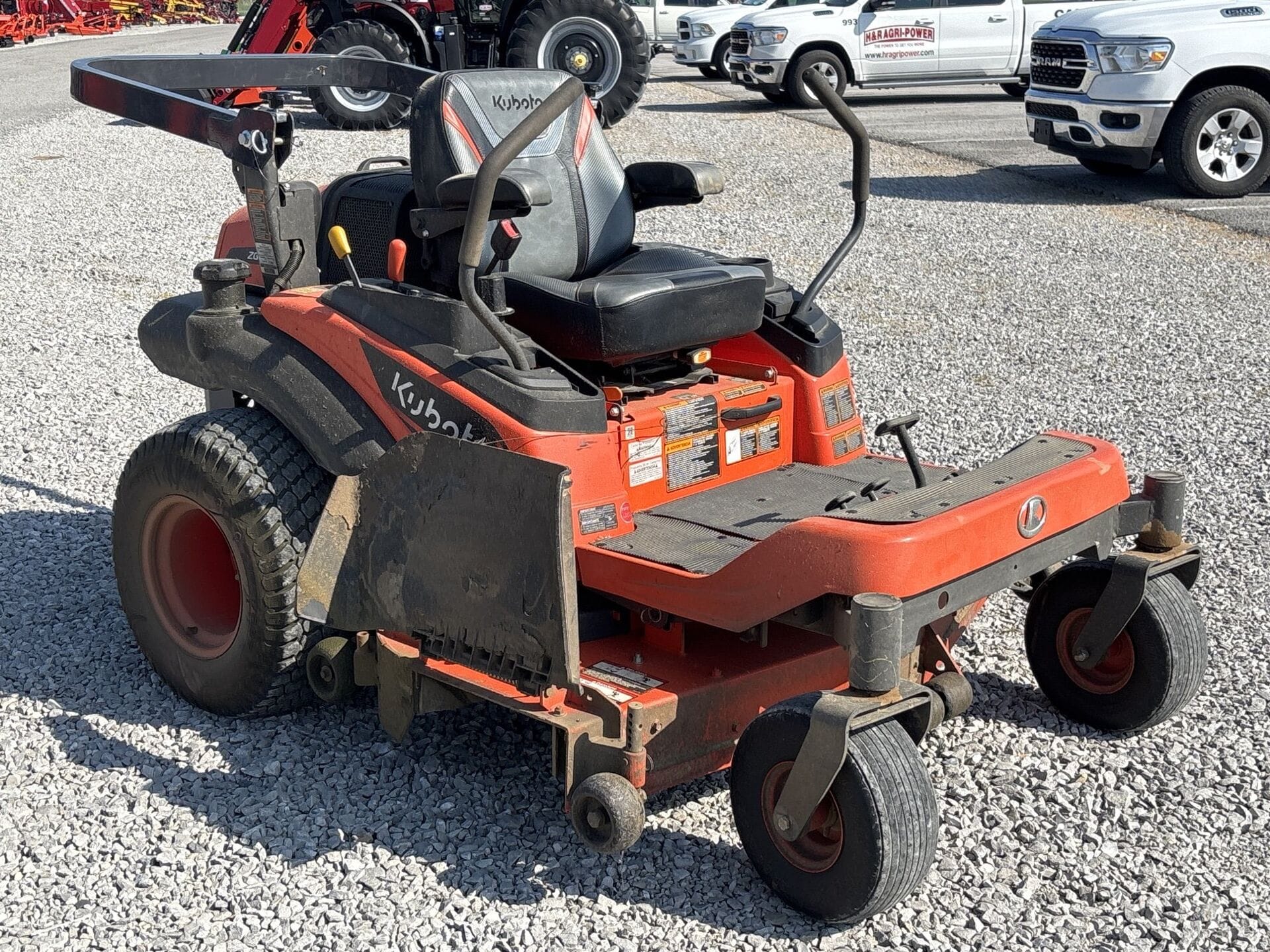 2021 Kubota ZG327 Equipment Image0