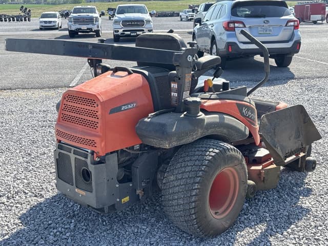 Image of Kubota ZG327 equipment image 2