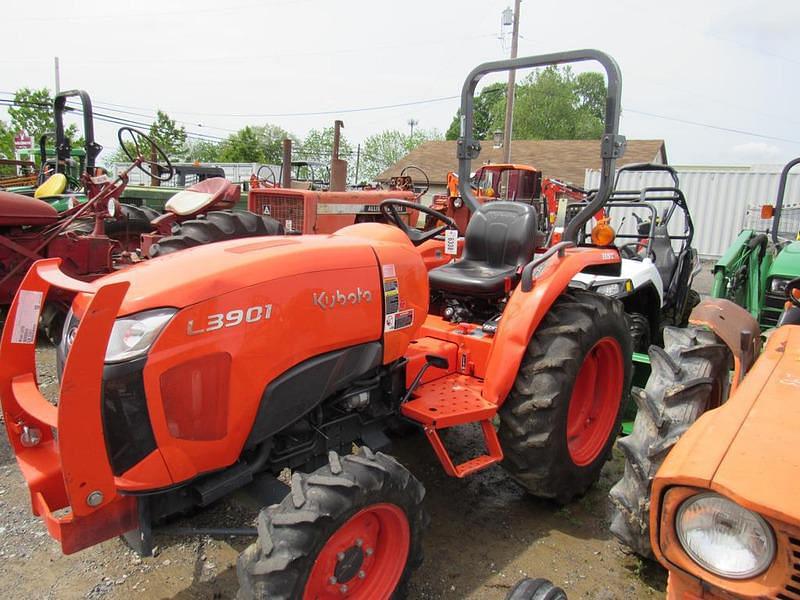 Image of Kubota L3901D Primary image