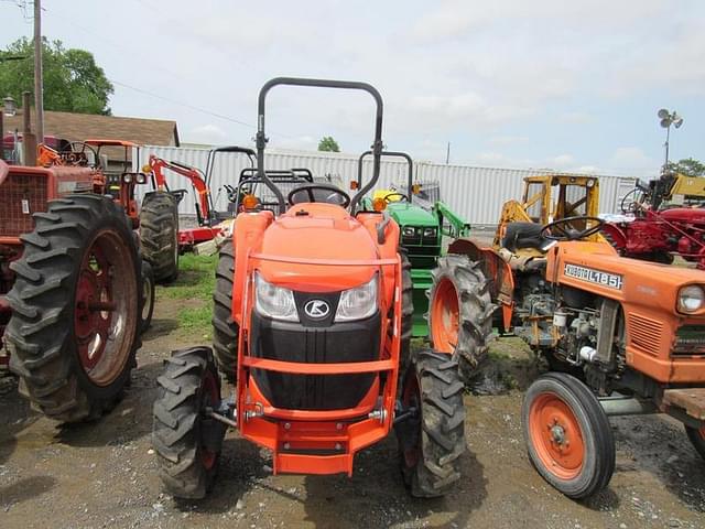 Image of Kubota L3901D equipment image 3