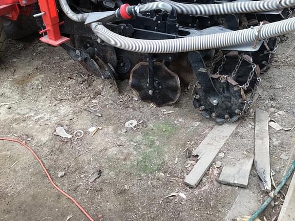 Image of Kuhn Krause Gladiator 1205 equipment image 3