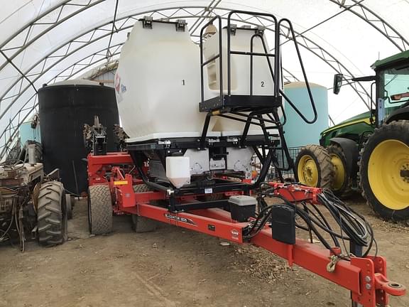 Image of Kuhn Krause Gladiator 1205 equipment image 1