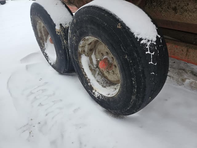 Image of Kuhn Knight SL118 equipment image 4