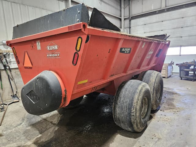 Image of Kuhn Knight SL118 equipment image 3