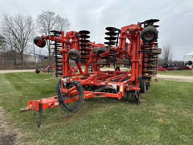 Image of Kuhn Krause Excelerator 8005-40 equipment image 2
