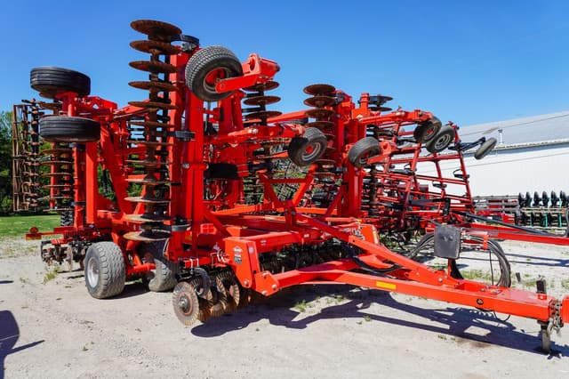 Image of Kuhn Krause Excelerator 8005-40 equipment image 2