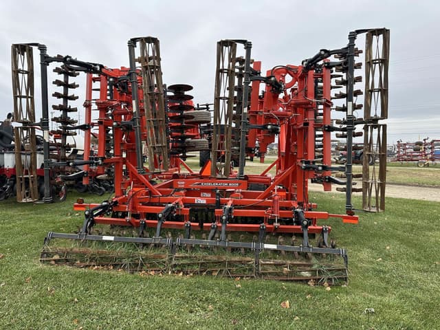 Image of Kuhn Krause Excelerator 8005-40 equipment image 4