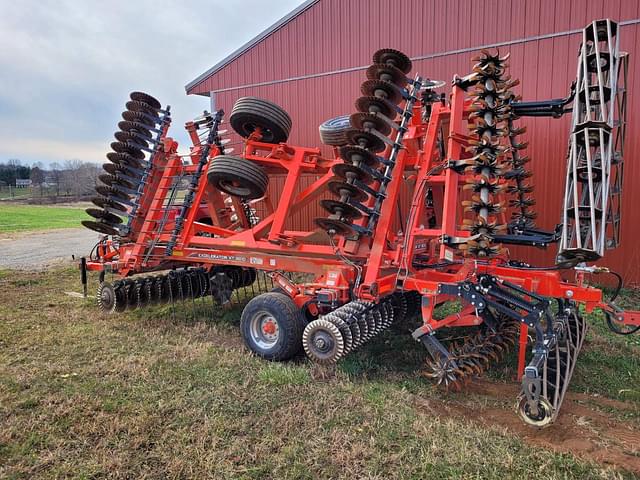 Image of Kuhn Krause Excelerator XT 8010 equipment image 1