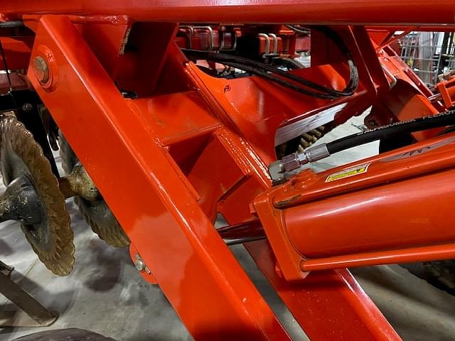 Image of Kuhn Krause Excelerator XT 8010 equipment image 3