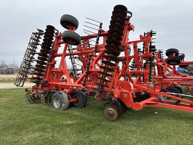 Image of Kuhn Krause Excelerator XT 8010-34 equipment image 3