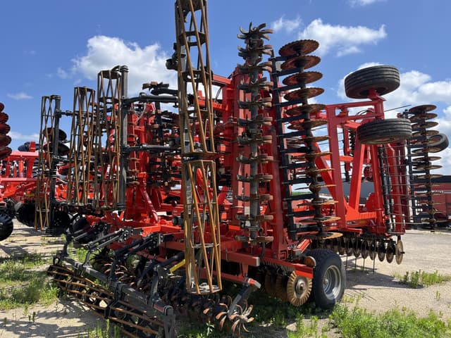 Image of Kuhn Krause Excelerator XT 8010-40 equipment image 2