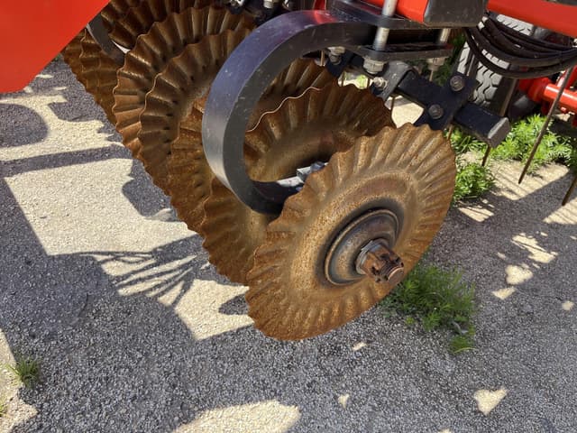 Image of Kuhn Krause Excelerator XT 8010-40 equipment image 4