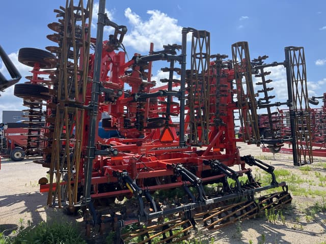Image of Kuhn Krause Excelerator XT 8010-40 equipment image 3
