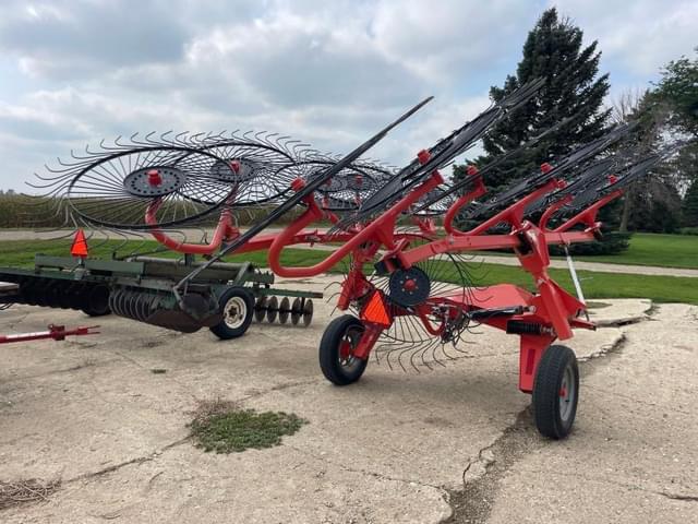 Image of Kuhn SR112 equipment image 2
