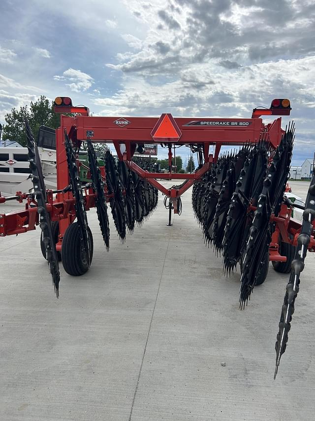 Image of Kuhn SR800 equipment image 4