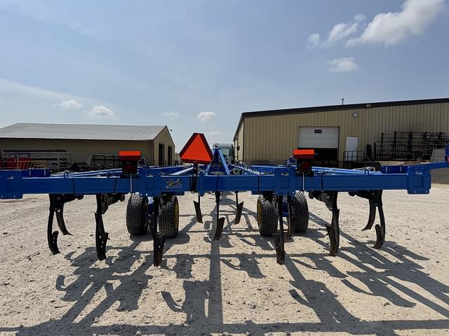 Image of Landoll 2112 equipment image 3