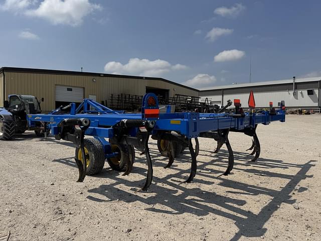 Image of Landoll 2112 equipment image 2