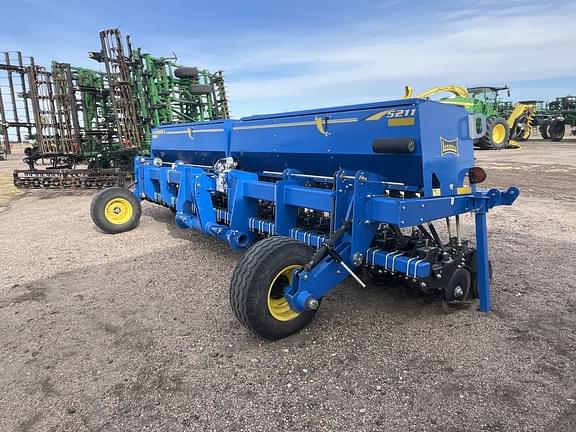 Image of Landoll 5211 equipment image 1