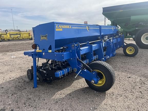 Image of Landoll 5211 equipment image 2