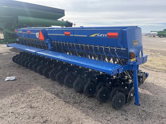Image of Landoll 5211 equipment image 3