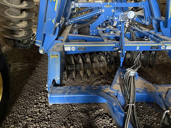 Image of Landoll 7530 equipment image 3