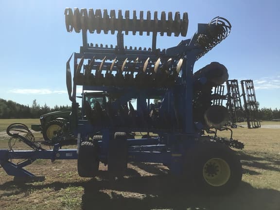 Image of Landoll 7833 equipment image 3