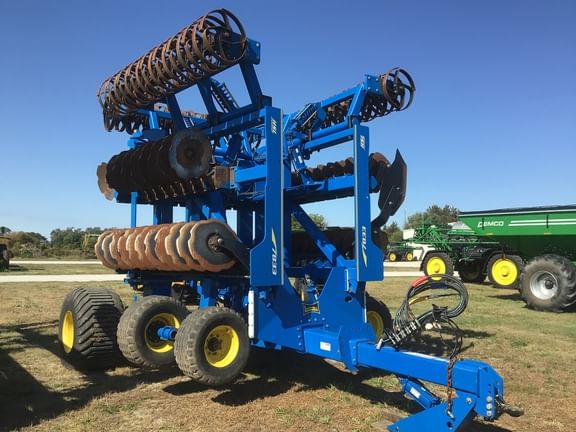 2021 Landoll 7833 Equipment Image0