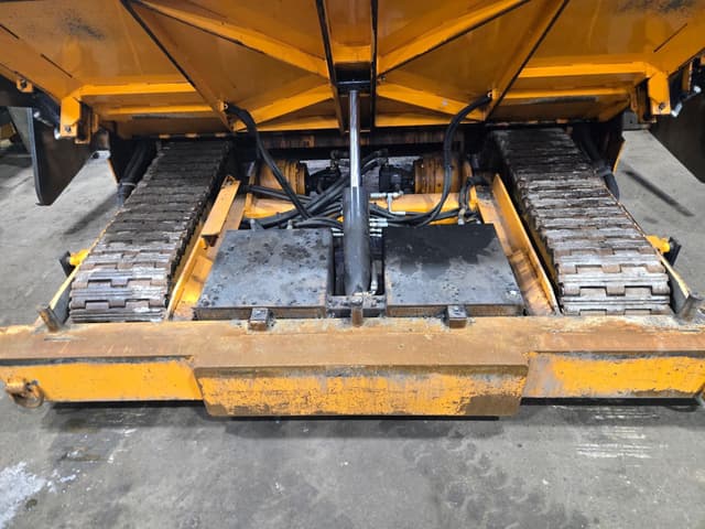 Image of LeeBoy 1000G equipment image 4