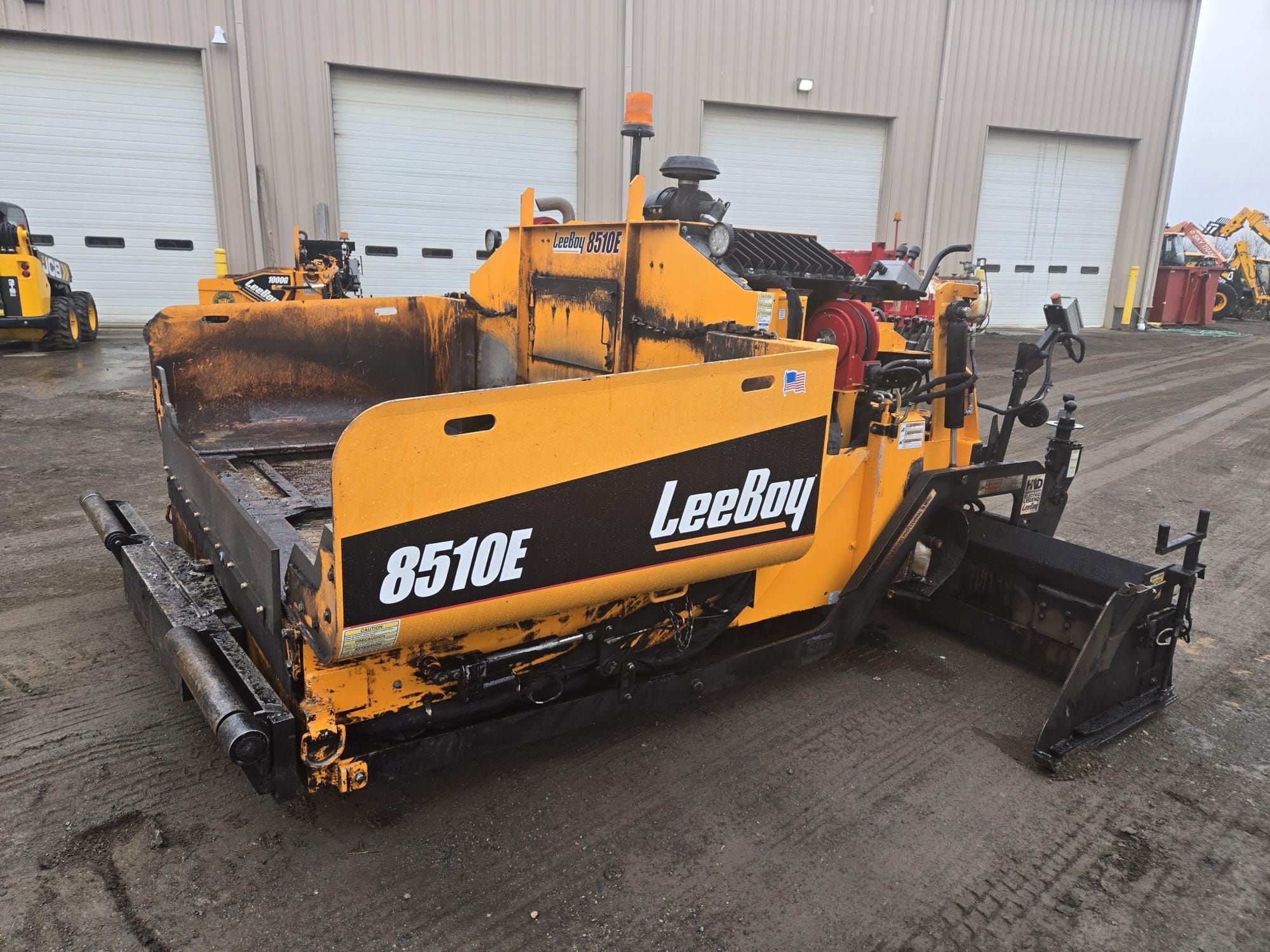 2021 LeeBoy 8510E Equipment Image0