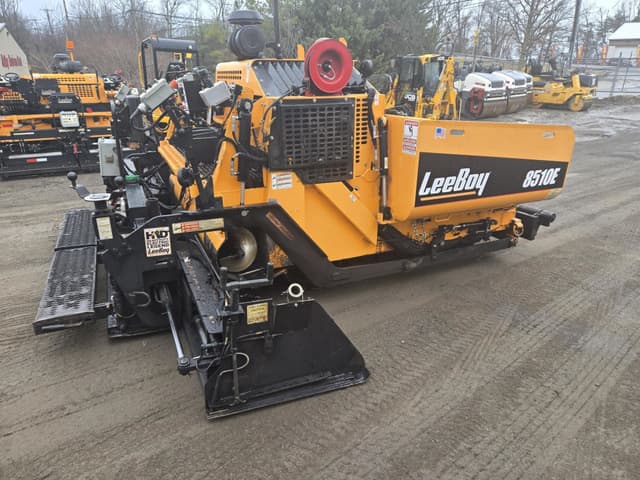 Image of LeeBoy 8510E equipment image 1