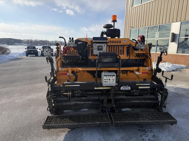 Image of LeeBoy 8510E equipment image 4