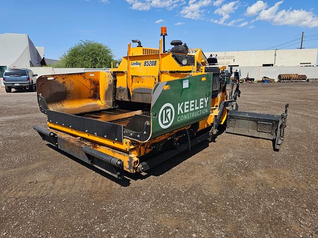Image of LeeBoy 8520 equipment image 2