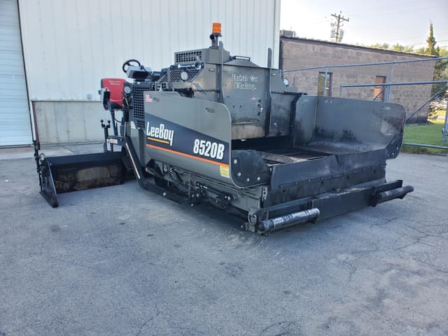 Image of LeeBoy 8520B equipment image 2