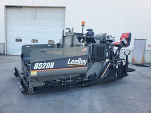 2021 LeeBoy 8520B Image