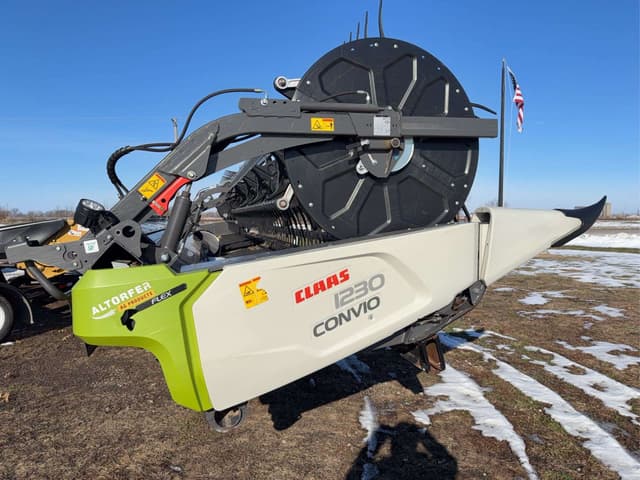Image of CLAAS 1230 Convio equipment image 1
