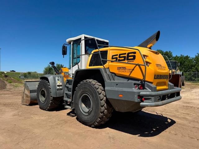 Image of Liebherr L556 equipment image 2