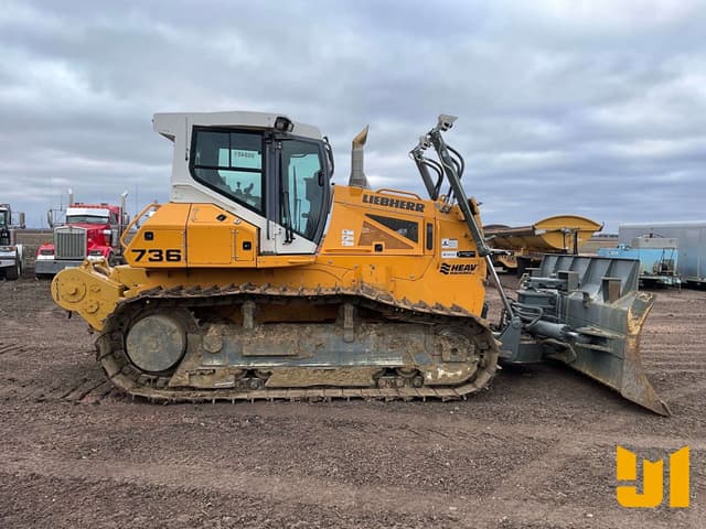 Image of Liebherr 736 equipment image 3