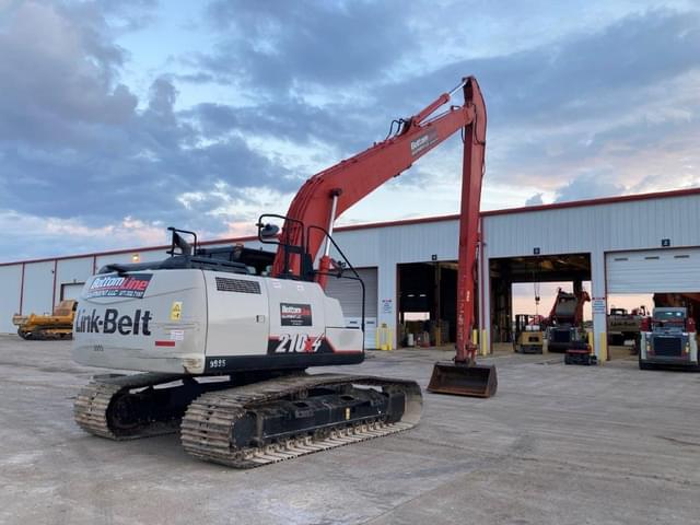 Image of Link-Belt 210X4 equipment image 2