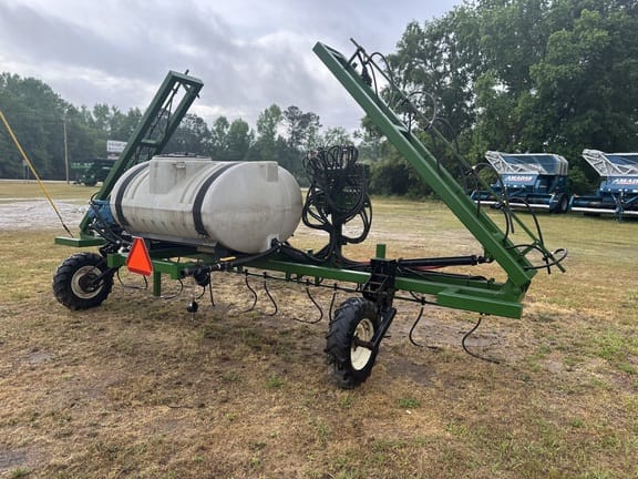 2021 LMC D40012RH Equipment Image0